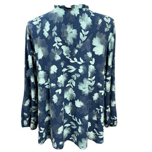 NWT LuLaRoe Clara Top 2XL Blue Floral Long Sleeve